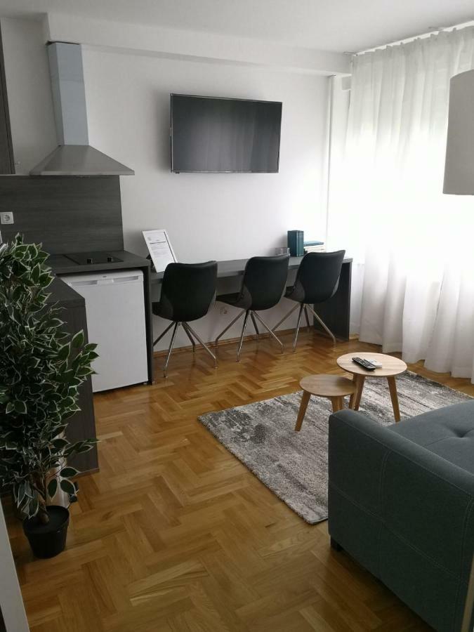 Apartments Ali 萨格勒布 外观 照片